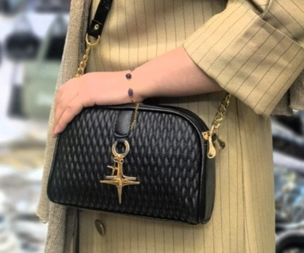 کیف زنانه دوزیپ دوشی ستاره دار