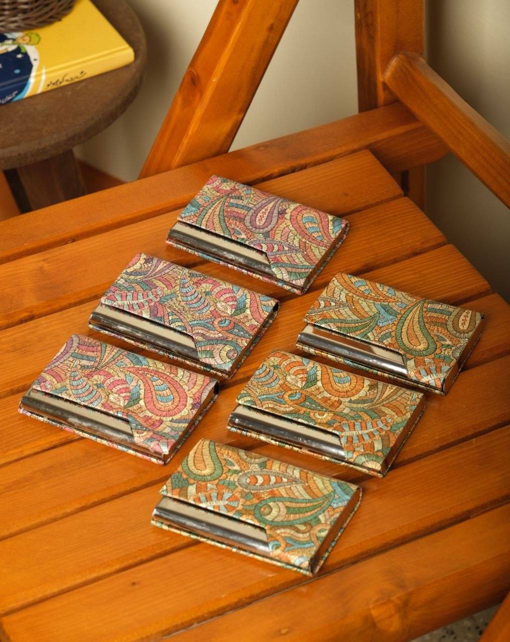 جاکارتی فلزی طرح دار